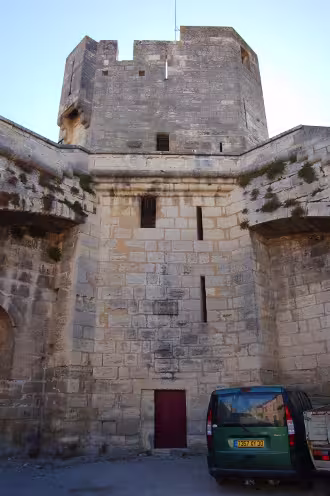 La tour des bourguignons...